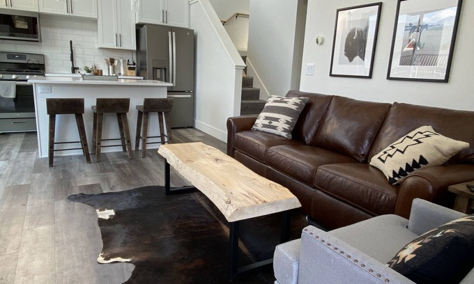 Whitefish House | Beautiful 2BD + 2BA Home! King Beds! Hot Tub! Pool! Walk to downtown.