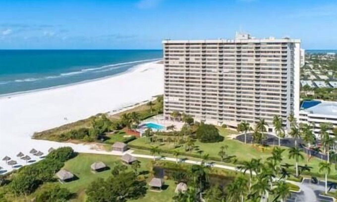 Marco Island Apartment | Beautiful 2BR 2BA Beachfront Condo – Prime Location