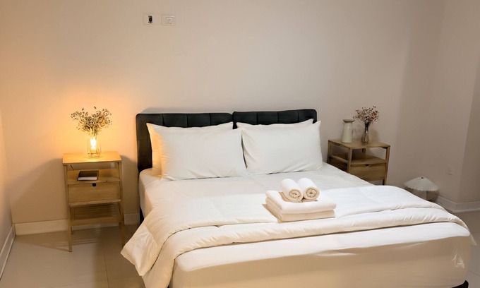 Katamon Apartment | Beautiful 3-bedroom with Outdoor Space in Old Katamon