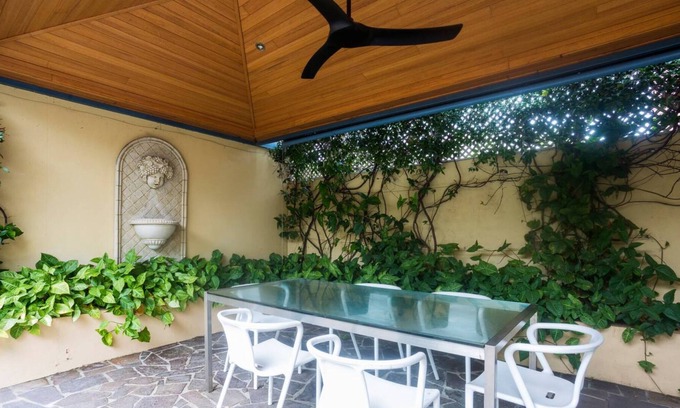 Subiaco House | Beautiful 3BR Home with Patio + BBQ in Subiaco