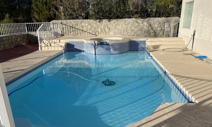 El Paso House | Beautiful 4 bedroom home w/heated pool and jacuzzi….