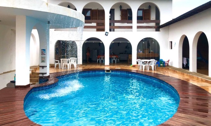 Jardim Centenario House | Beautiful 6 Bedroom House, Pool, Barbecue - Enseada - Guarujá