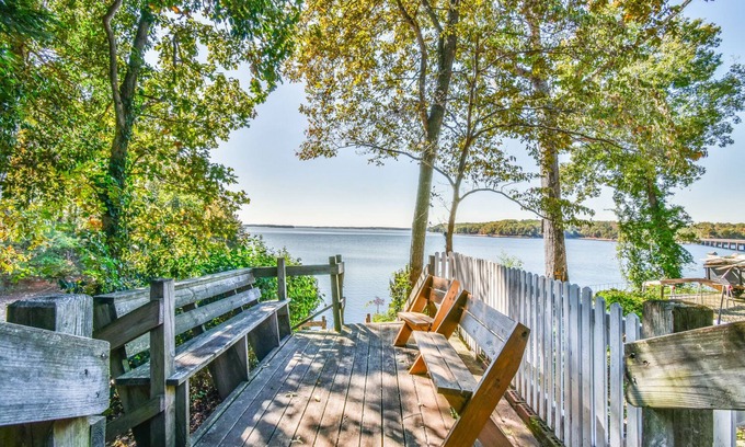Anderson House | Beautiful A-Frame house with lake view!
