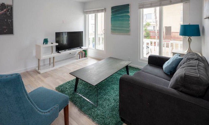 Marina Peninsula Apartment | Beautiful and Spacious 1 Bed, Steps to the Beach!