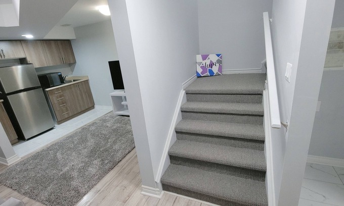 Brampton Apartment | Beautiful and unique apartment. Quick Access to Greater Toronto Area GTA.