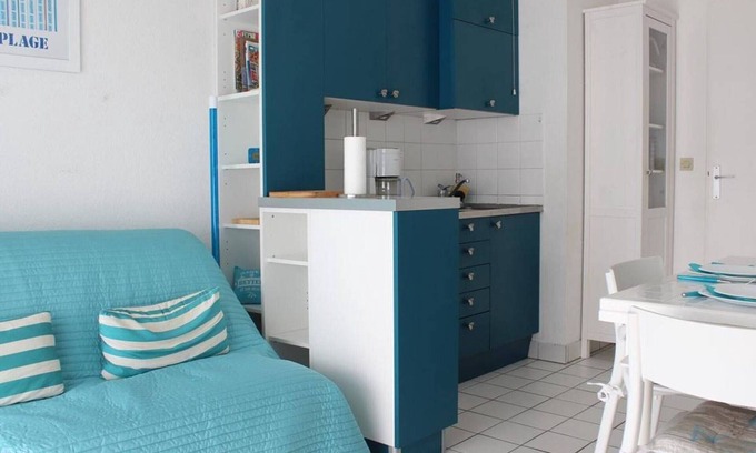 Quartier du Casino Apartment | Beautiful Apt in Châtelaillon with Pool, Tennis and Parking