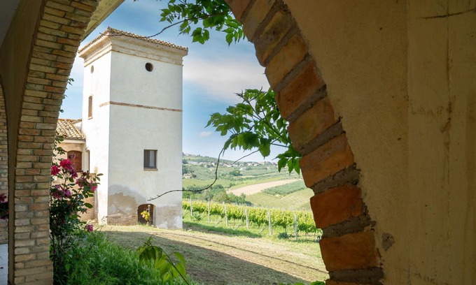 Citta Sant'Angelo Apartment | Beautiful apartment for 4 people with pool, WIFI, TV, pets allowed and panoramic view