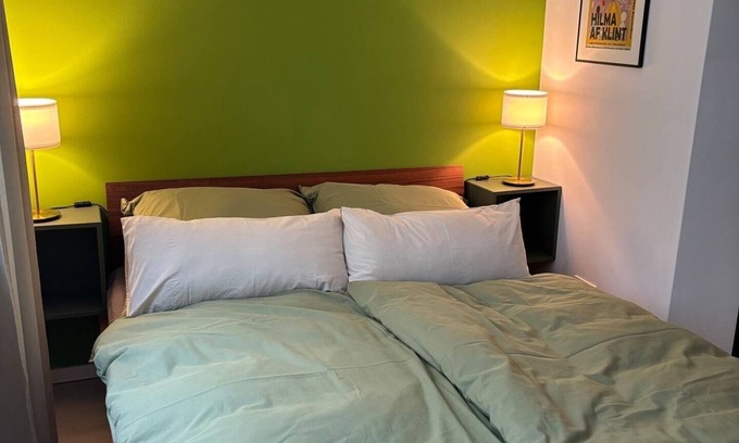 Frankfurt am Main Nord-Ost Apartment | Beautiful apartment with private access in a quiet location with good transport links