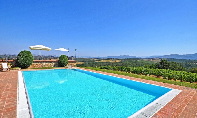 San Casciano in Val di Pesa Apartment | Beautiful apartment with WIFI, pool, TV, pets allowed and panoramic view, close to Greve In Chia.