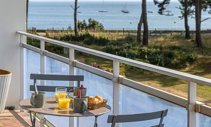 Morbihan Apartment | Beautiful apartment for 6 guests with WIFI, TV, terrace and parking