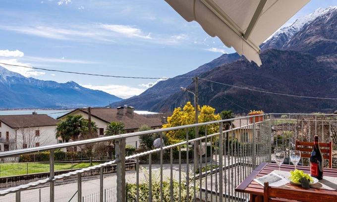 Novate Mezzola Apartment | Beautiful apartment for 5 people with WIFI, TV and balcony
