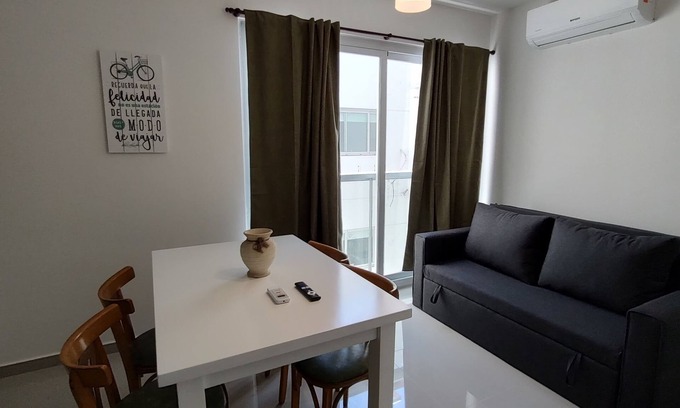 Almagro Apartment | Beautiful apartment with pool, gym, laundry and co-working space