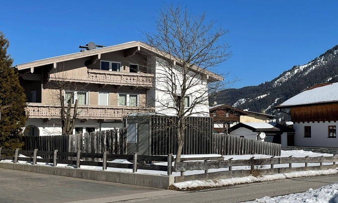 Achenkirch Apartment | Beautiful apartment for 5 guests with WIFI, TV and patio