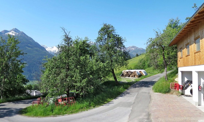 Piesendorf Villa | Beautiful apartment in villa for 5 guests with WIFI, TV and terrace