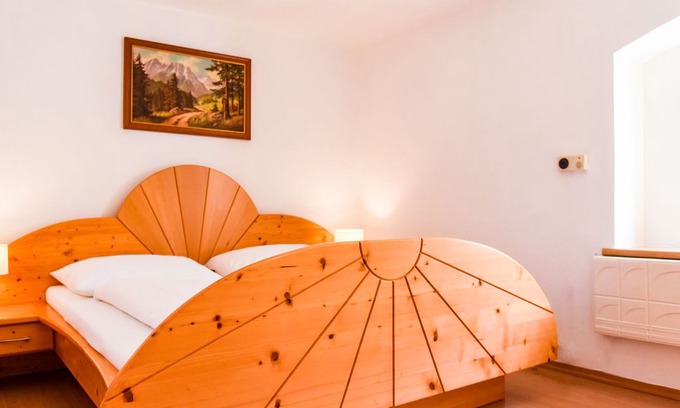Rattenberg Apartment | Beautiful Apartment in Rattenberg by the River