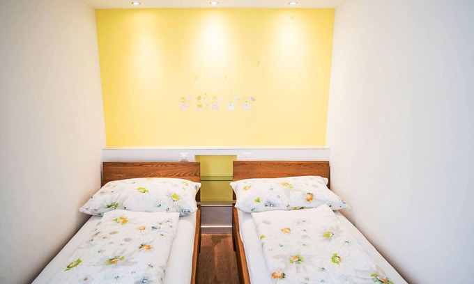 Leukerbad Apartment | Beautiful apartment for 5 people with WIFI, TV and balcony
