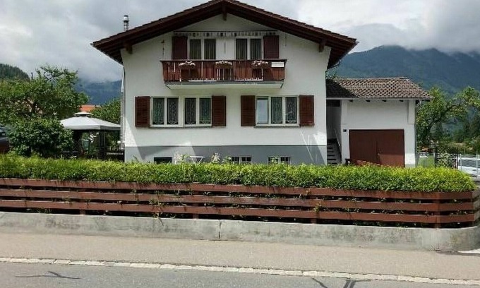 Gsteigwiler Apartment | Beautiful apartment for 4 people with WIFI, TV, balcony and parking