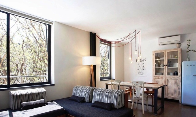 El Parc i la Llacuna del Poblenou Apartment | Beautiful apartment for 4 guests with WIFI, A/C and TV
