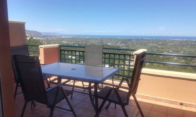 Pedreguer Apartment | Beautiful apartment with views