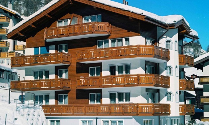 Saas-Fee Apartment | Beautiful apartment for 2 people with WIFI, TV and balcony
