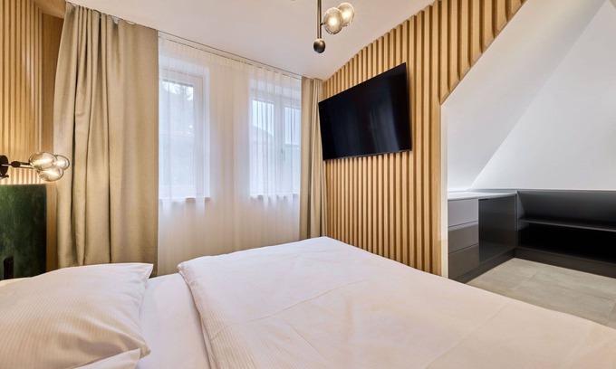 Pec pod Snezkou Apartment | Beautiful apartment for 5 people with WIFI, TV, terrace, pets allowed and parking