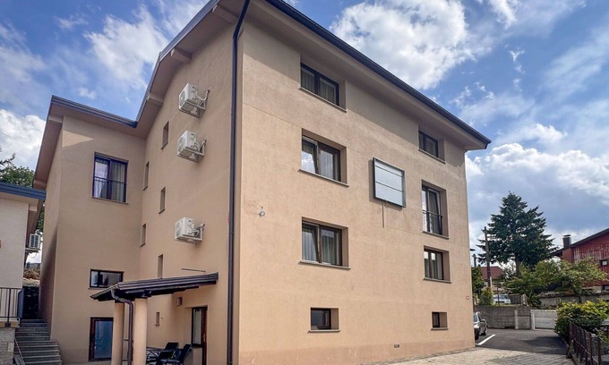 Postojna Apartment | Beautiful apartment for 3 people with WIFI, TV and terrace