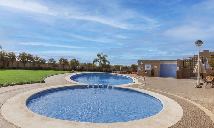 Cabanes Apartment | Beautiful apartment for 4 people with A/C, pool, WIFI, TV, terrace and pets allowed
