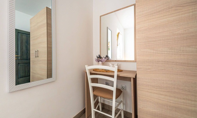 Sveti Juraj Apartment | Beautiful apartment for 4 guests with WIFI, A/C, TV and balcony