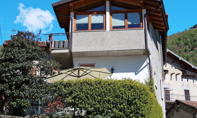 Livo Apartment | Beautiful apartment for 6 people with hot tub, WIFI, TV, terrace and pets allowed