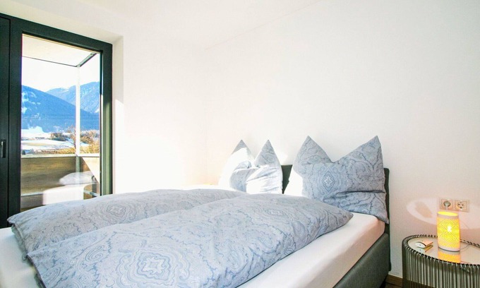 Axams Apartment | Beautiful apartment for 3 guests with WIFI, TV and terrace