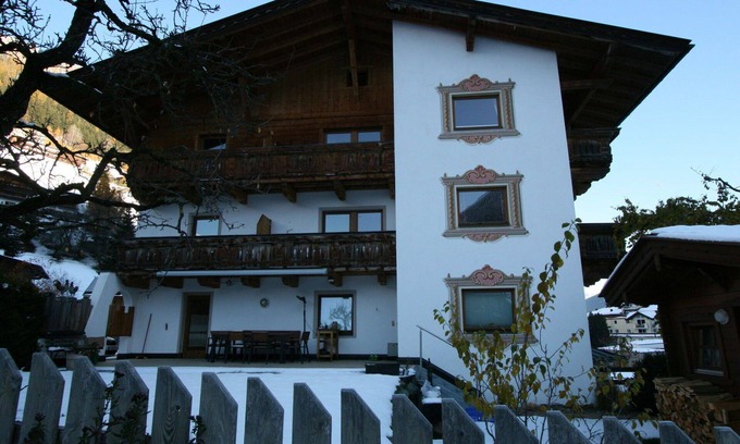 Neustift Im Stubaital Apartment | Beautiful apartment for 7 people with WIFI, TV and balcony
