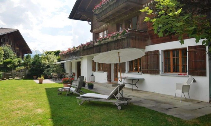 Schoenried Apartment | Beautiful apartment for 6 guests with WIFI, balcony and pets allowed