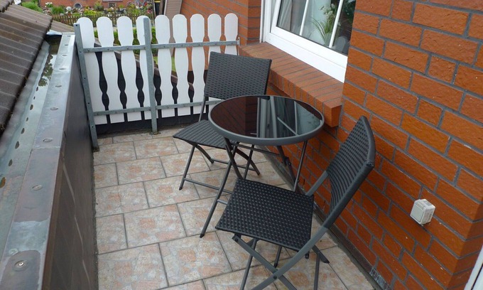 Osteel Apartment | Beautiful apartment for 4 guests with WIFI, TV and balcony