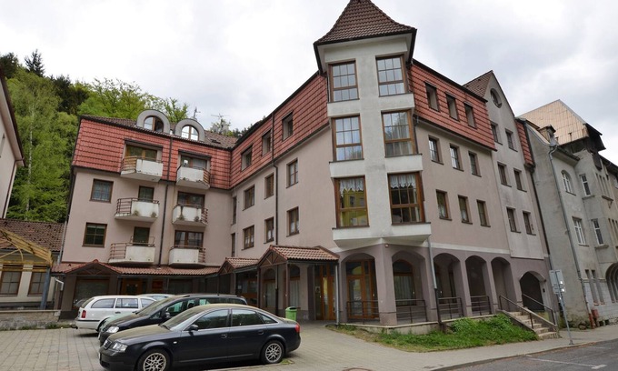 Jachymov Apartment | Beautiful apartment in a spa resort, only 2.5 km from the Jáchymov chairlift - Keilberg
