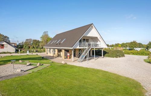 Bønnerup Strand Apartment | Beautiful Apartment In Glesborg