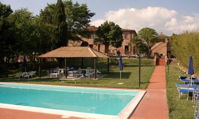 Peccioli Villa | Beautiful apartment in villa for 4 people with pool, WIFI and panoramic view