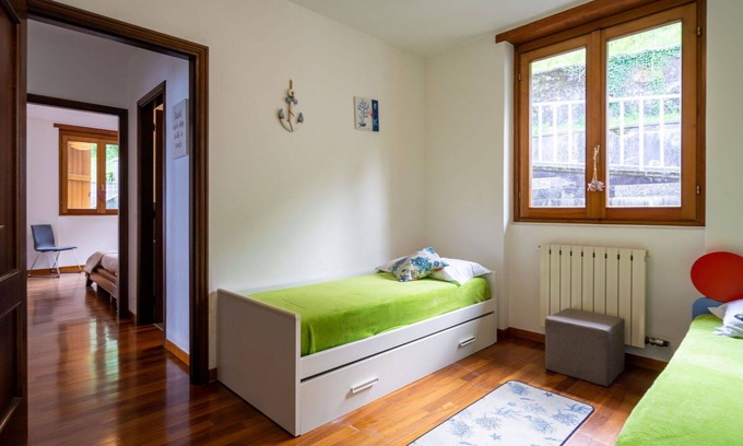 Someraro House | Beautiful apartment in villa for 6 people with WIFI, TV, balcony and pets allowed
