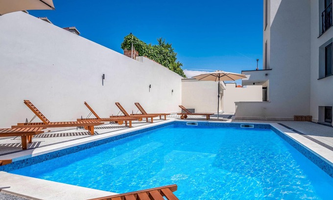 Orebic Apartment | Beautiful apartment in Orebic with WiFi
