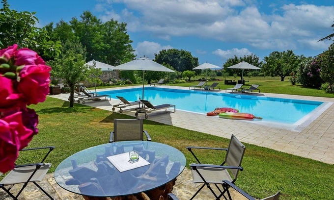 Kastelir House | Beautiful apartment in villa for 4 people with pool, WIFI, A/C, TV, terrace and parking