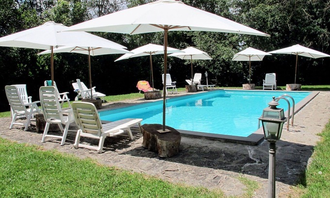 Bagnoregio Villa | Beautiful apartment in villa for 8 people with pool, WIFI, TV, patio and pets allowed