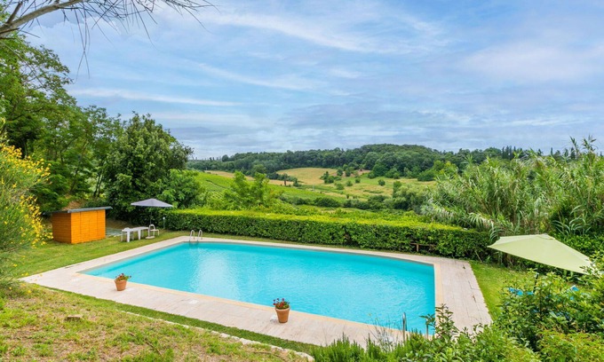 Poggiarello Villa | Beautiful apartment in villa for 6 people with pool, TV and patio
