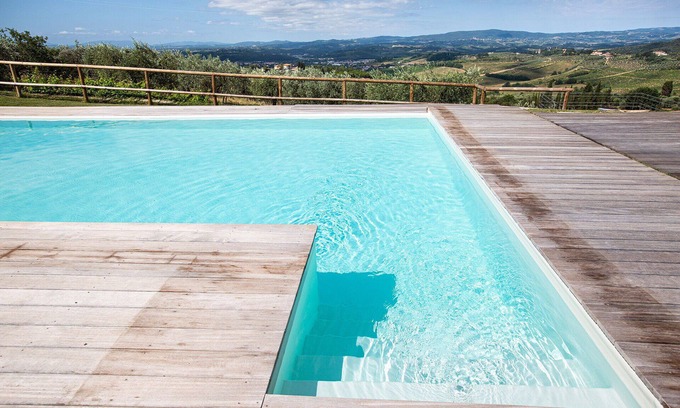Poggibonsi Apartment | Beautiful apartment for 6 guests with pool, WIFI, A/C, TV and panoramic view, close to San Gimig.