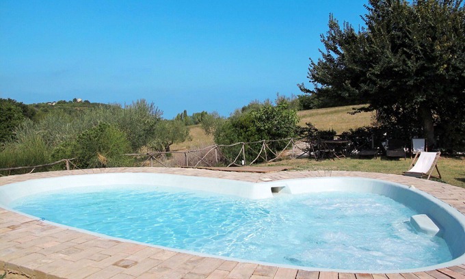 Granarola Apartment | Beautiful apartment with pool, A/C, WIFI, TV, patio, pets allowed, panoramic view and parking