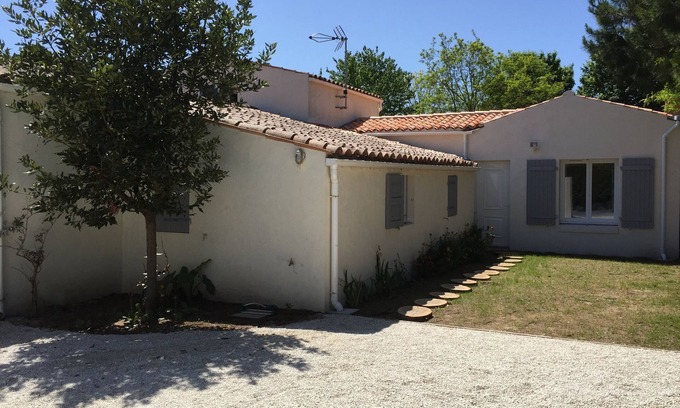 Saint-Denis-d'Oleron House | Beautiful beachfront house with a top location