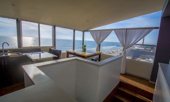 Costa Apartment | Beautiful beach views - 2 BDR Apt