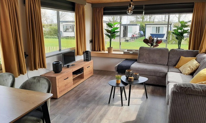 Appelscha House | Beautiful Chalet in Appelscha near the woods