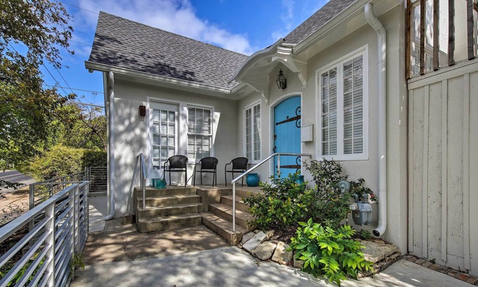 West End House | Beautiful charming downtown home!