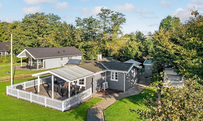 Hejsager Strand House | Beautiful cottage in the countryside and near the beach