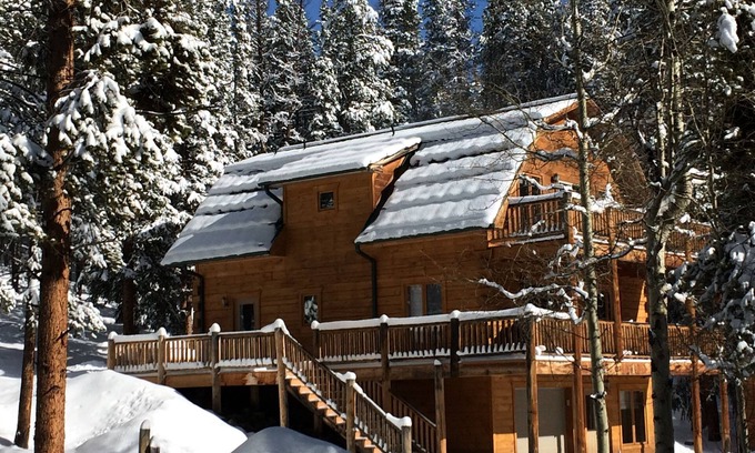 Breckenridge Cabin | Beautiful cottage so close to Breck