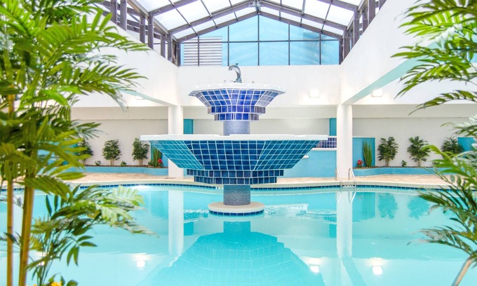 Myrtle Beach Resort | Beautiful Deluxe Angle Oceanfront Suite + Official On-Site Rental Privileges